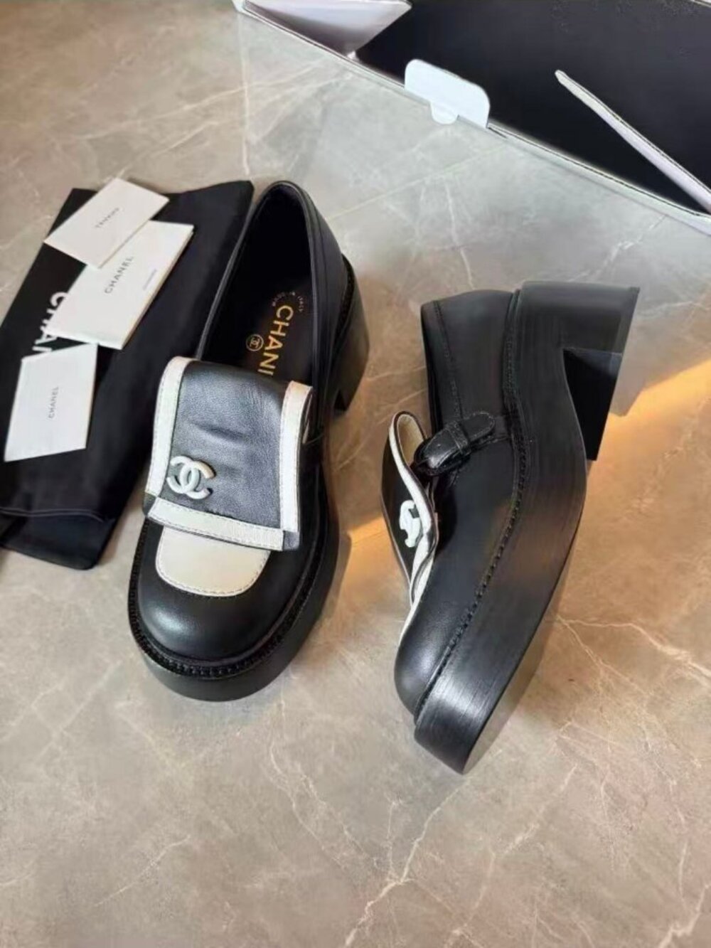 Chanel Black & White Two‑Tone Platform Loafers CC Logo - Picture 3 of 6